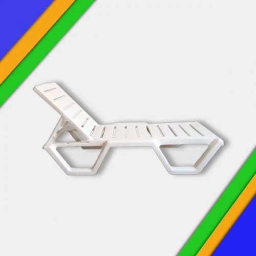 Пластиковый лежак